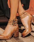 Avalance™| Vanessa Vintage Pumps