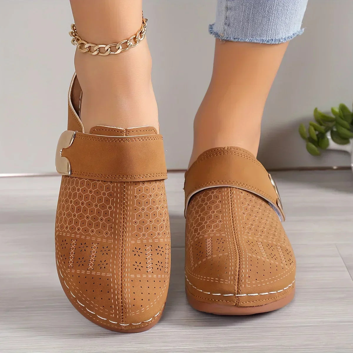 Avalance™| Lani Wedge Sandals