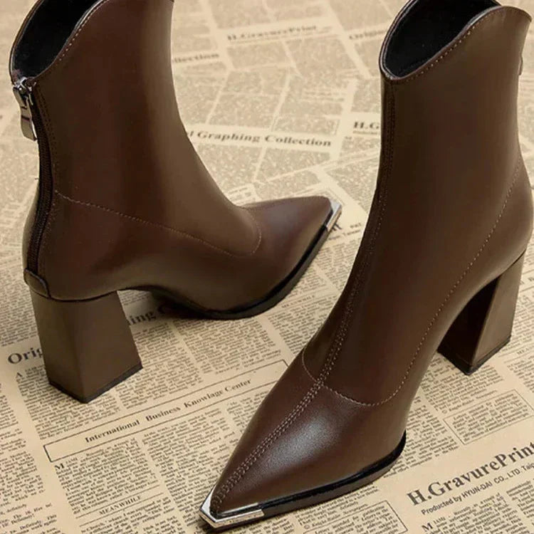 Avalance™| Chelseya Leather Boots